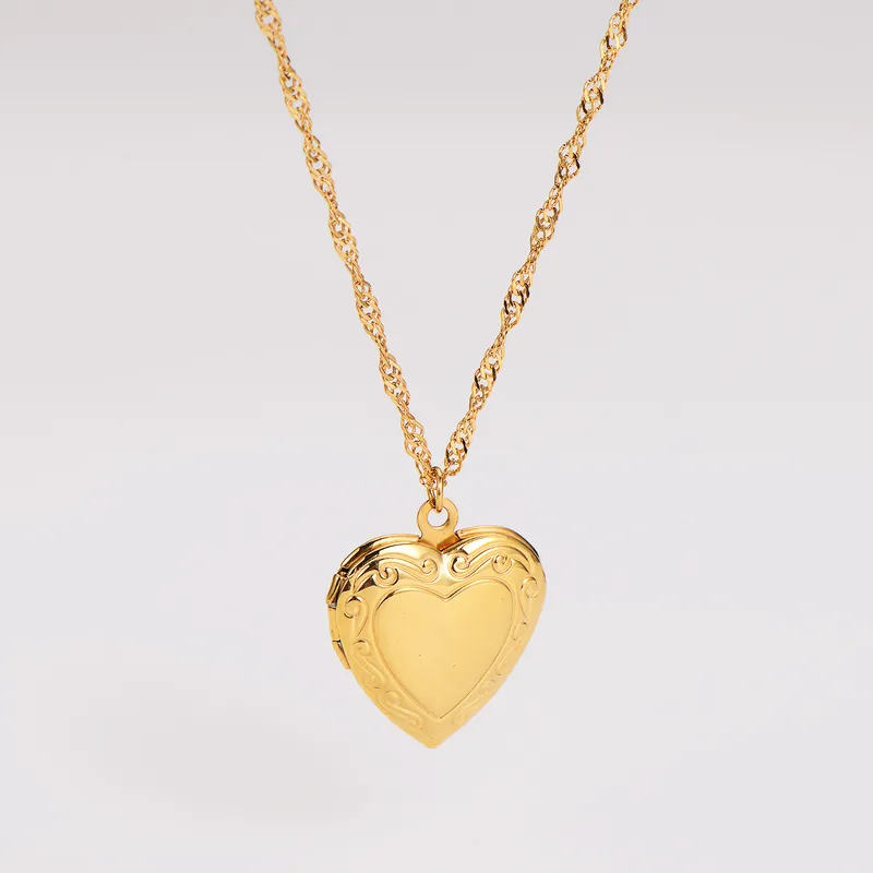 Wholesale Jewelry Casual Simple Style Classic Style Heart Shape 304 Stainless Steel 18K Gold Plated Pendant Necklace
