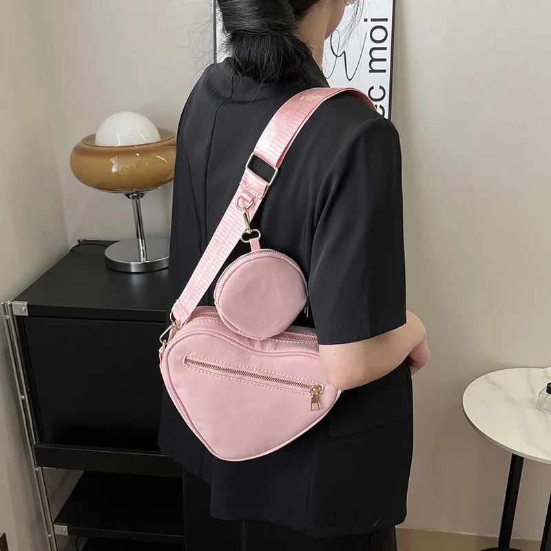 Women's Pu Leather Heart Shape Solid Color Basic Classic Style Heart-shaped Zipper Bag Sets Underarm Bag
