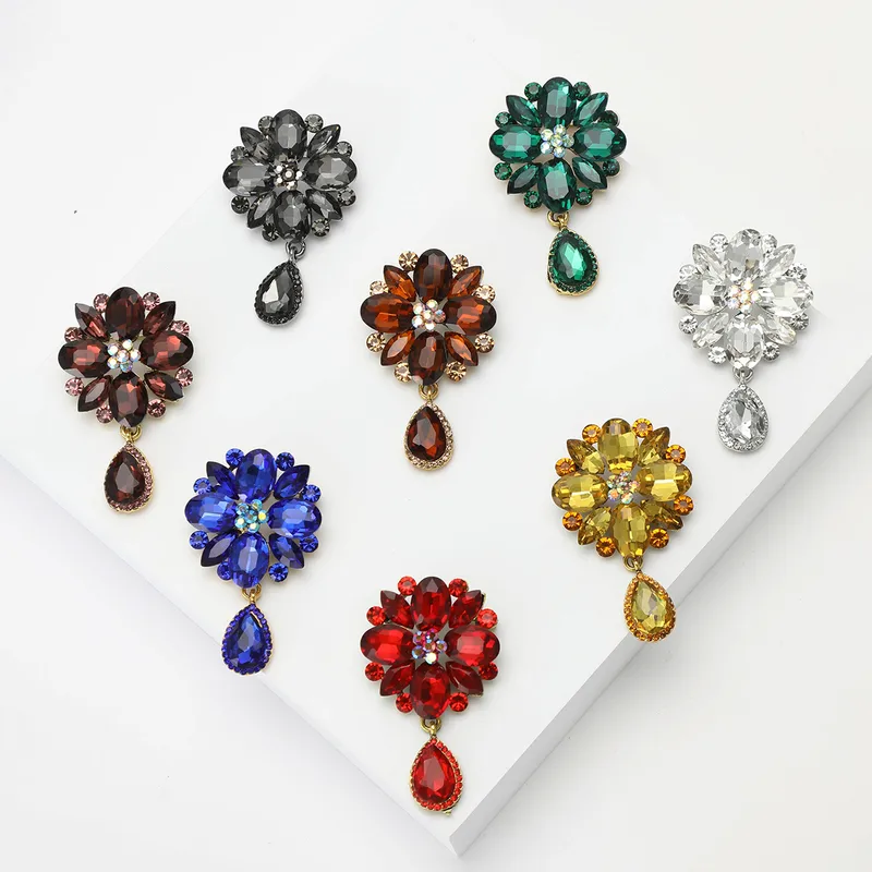 Elegant Retro Water Droplets Flower Alloy Inlay Rhinestones Glass Women's Brooches