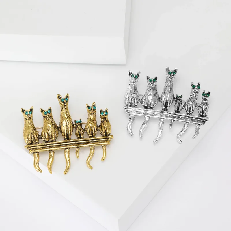 Retro Cat Alloy Enamel Women's Brooches