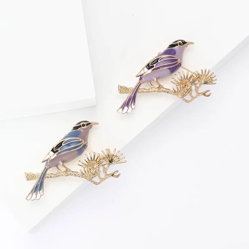 Simple Style Classic Style Magpie Alloy Enamel Women's Brooches