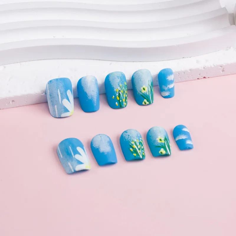 Sweet Clouds Flower ABS Press-on Nails