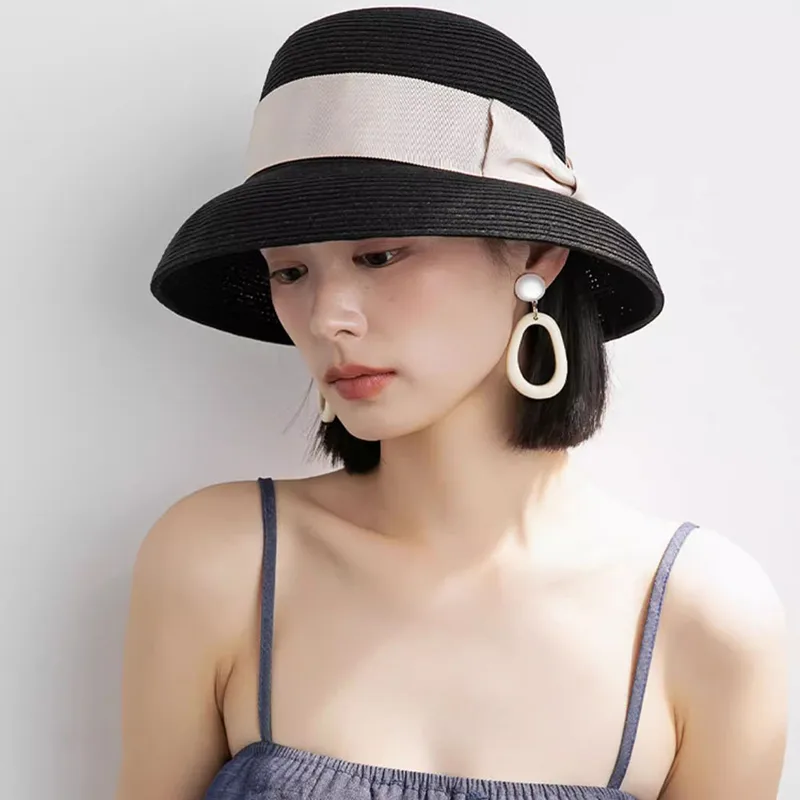 Women's Elegant Vacation Sweet Bow Knot Curved Eaves Straw Hat
