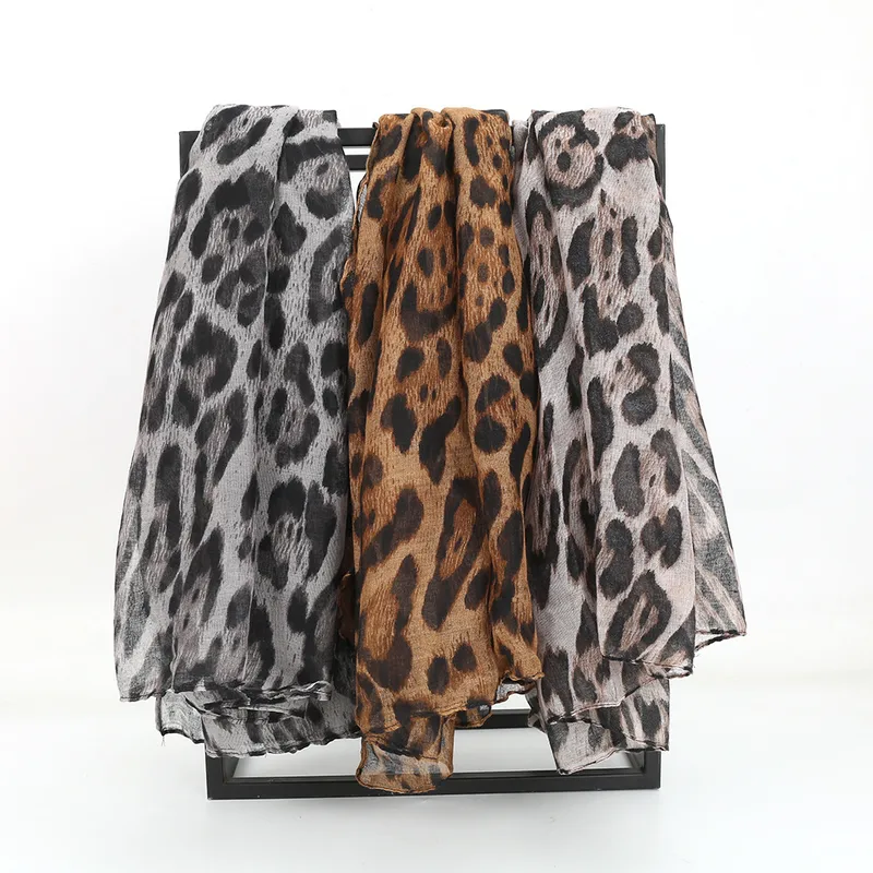 Women's Vintage Style Classic Style Leopard Polyester Printing Silk Scarf