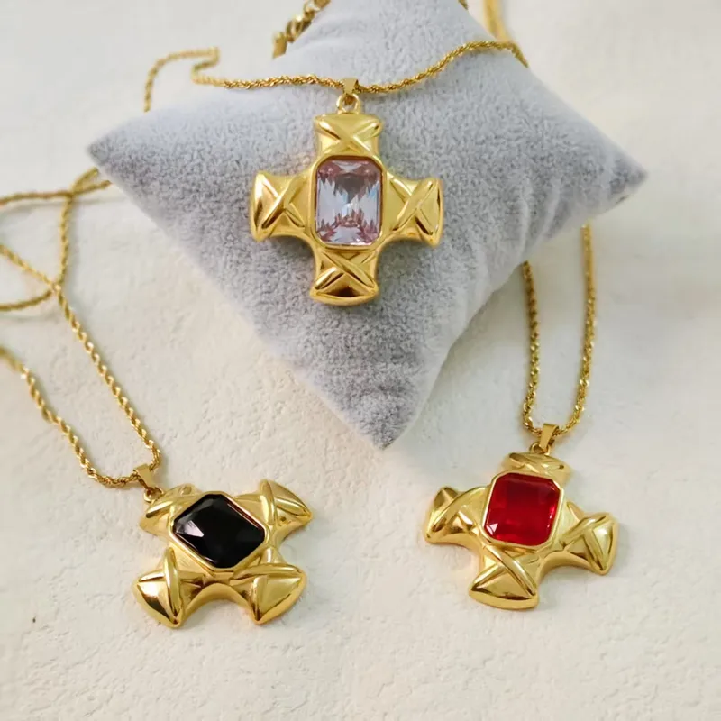 Casual Cross 304 Stainless Steel Metal Plating Rhinestones 18K Gold Plated Women's Pendant Necklace