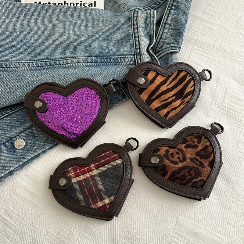 Unisex Pu Leather Flannel Heart Shape Leopard Streetwear Sequins Plaid Heart-shaped Buckle Coin Purse