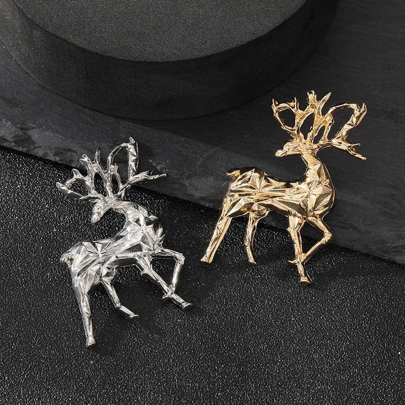 Vacation Simple Style Deer Zinc Alloy Plating Unisex Brooches