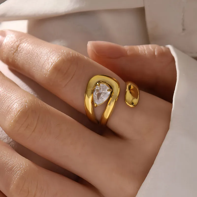 Elegant Solid Color 304 Stainless Steel 18K Gold Plated Women's Open Rings