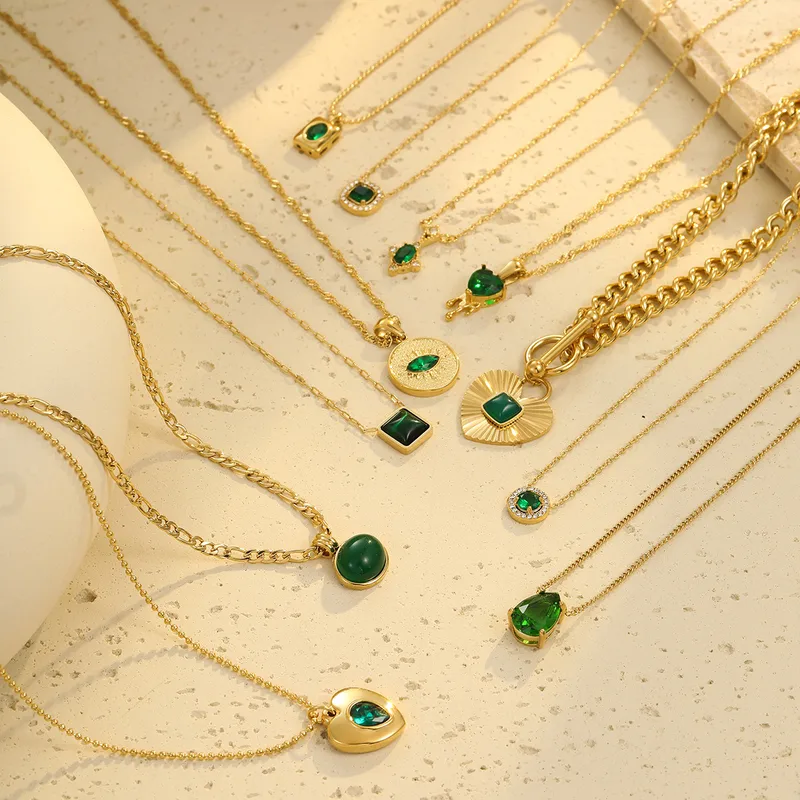 Vacation Simple Style Heart Shape 304 Stainless Steel Inlay Zircon Women's Pendant Necklace