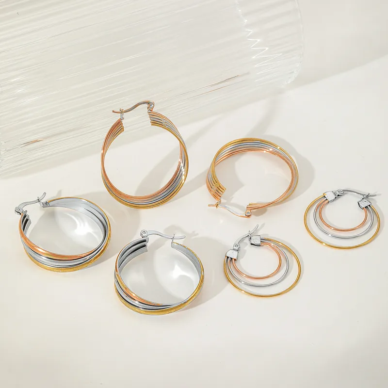 1 Pair Elegant Simple Style Artistic Geometric Color Block Mixed Metal 304 Stainless Steel 18K Gold Plated Hoop Earrings