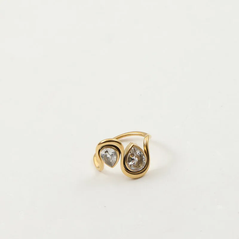Retro Classic Style Geometric Titanium Steel Zircon 18K Gold Plated Women's Rings