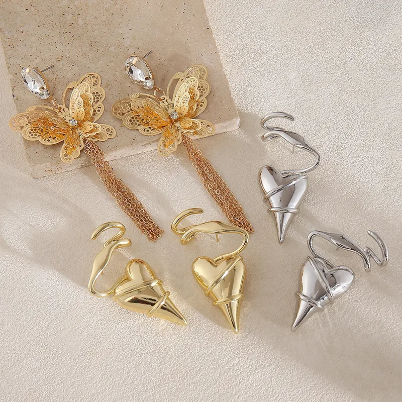 1 Pair Fairy Style Retro Lady Heart Shape Butterfly Alloy Rhinestones Drop Earrings