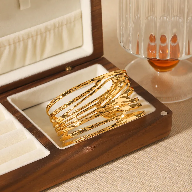 IG Style Simple Style Commute C Shape 304 Stainless Steel Titanium Steel 18K Gold Plated Women's Bangle