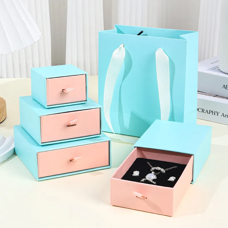 1 Piece Cardboard Casual Lady Streetwear Holiday Banquet Travel Solid Color Jewelry Boxes