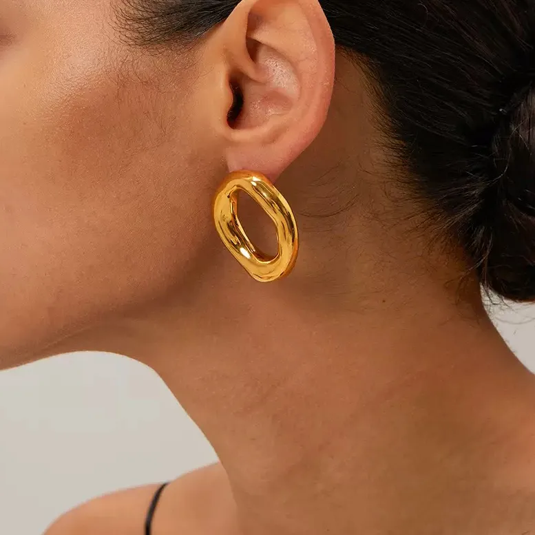 1 Pair Casual Simple Style Commute O-Shape Solid Color 304 Stainless Steel 18K Gold Plated Ear Studs