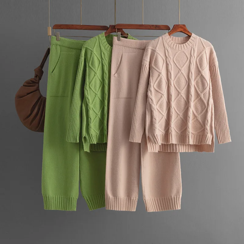 Casual Daily Women's Casual Simple Style Commute Style Solid Color Viscose Fiber Knit Leisure Suit Shorts Sets