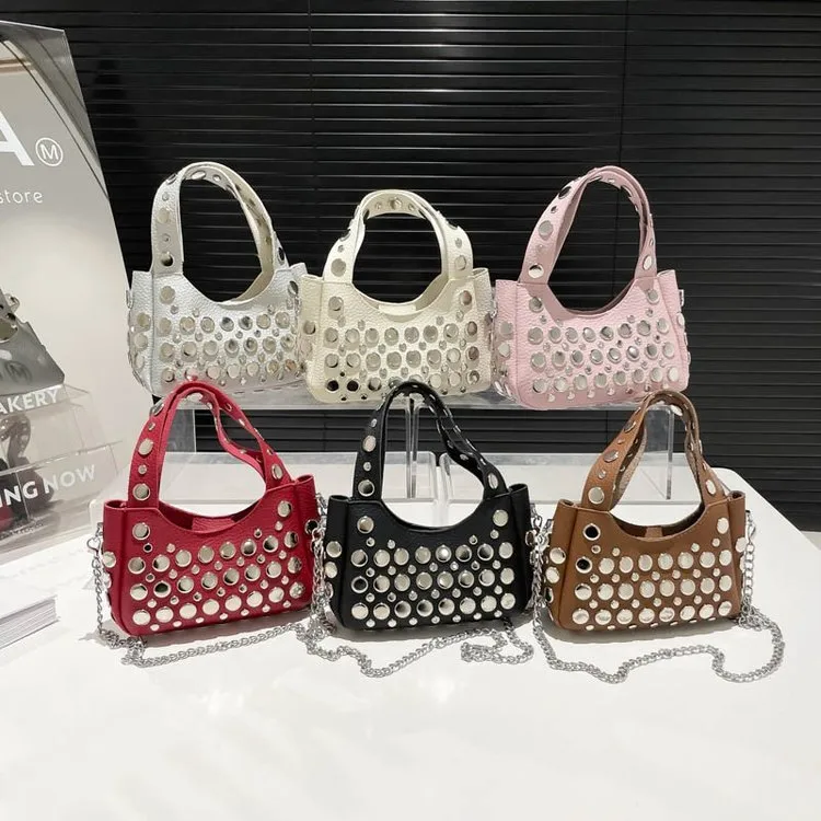 Women's Pu Leather Round Dots Streetwear Square Magnetic Buckle Shoulder Bag