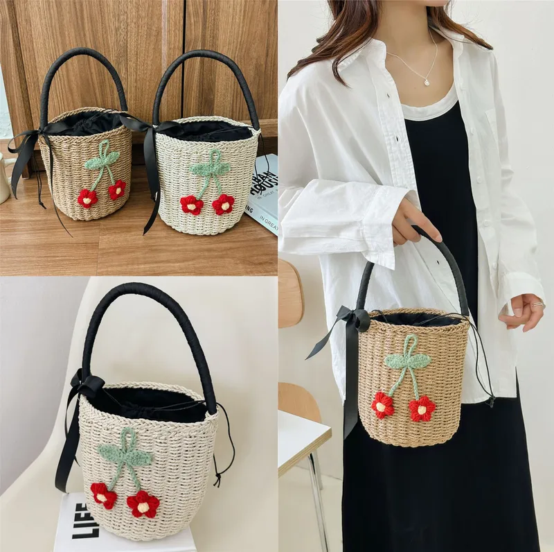 Unisex Medium Straw Solid Color Vacation Bucket String Straw Bag