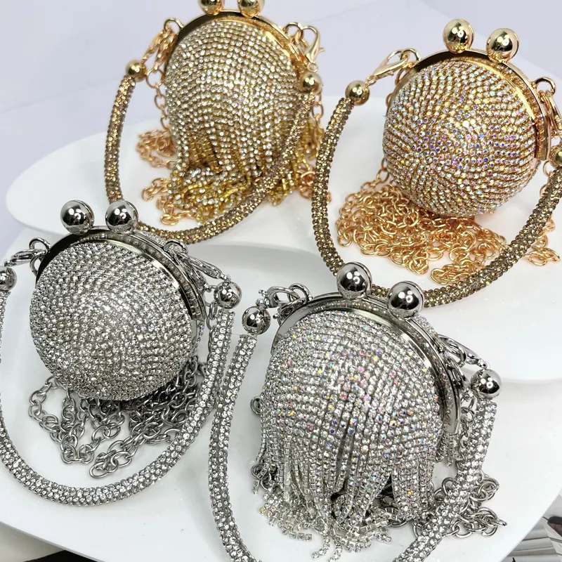 Women's Mini Metal Solid Color Streetwear Tassel Round Magnetic Buckle Shoulder Bag