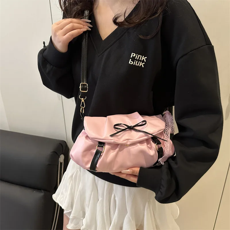 Women's Medium Pu Leather Bow Knot Streetwear Square Flip Cover Shoulder Bag