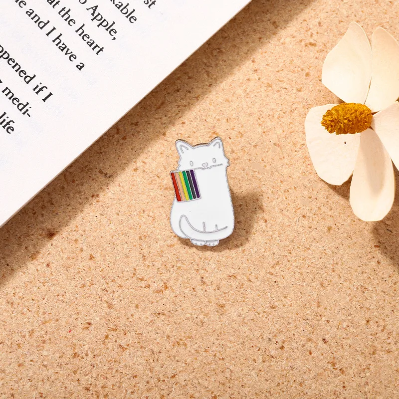 Japanese Cute Cartoon Enamel Bite Flag Kitty Brooch Animal Badge Ornament Clothes Simple Pin Buckle