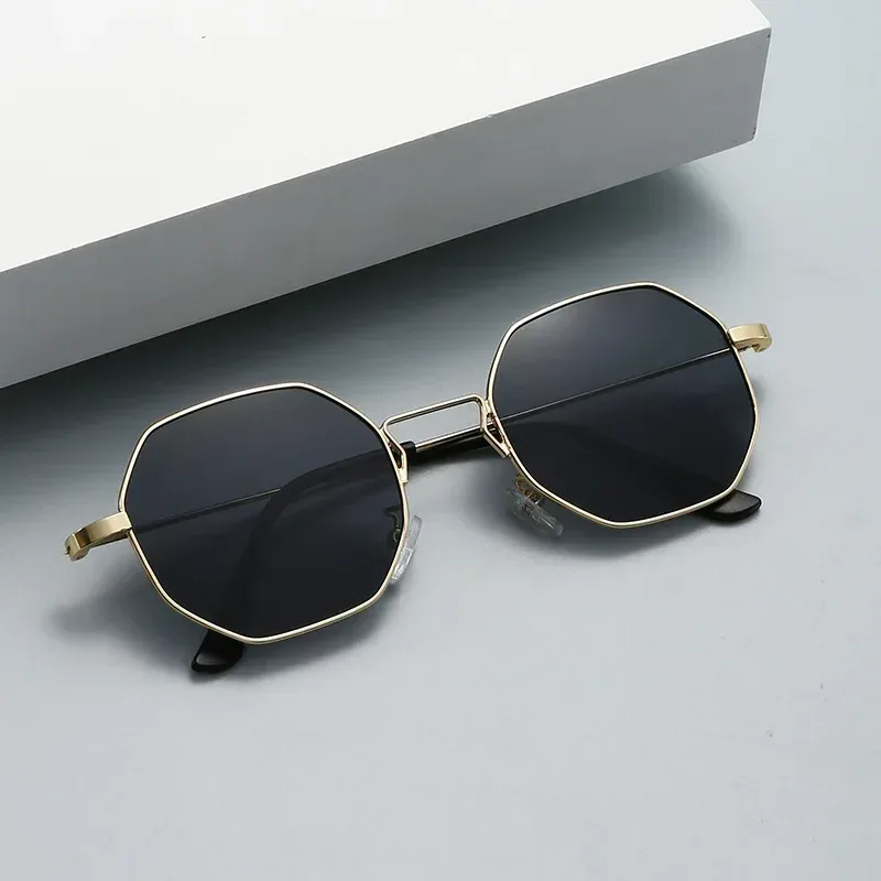 Retro Hong Kong Style Sunglasses Men And Women With  New High-end Sense Driving Special Anti-UV Sunglasses