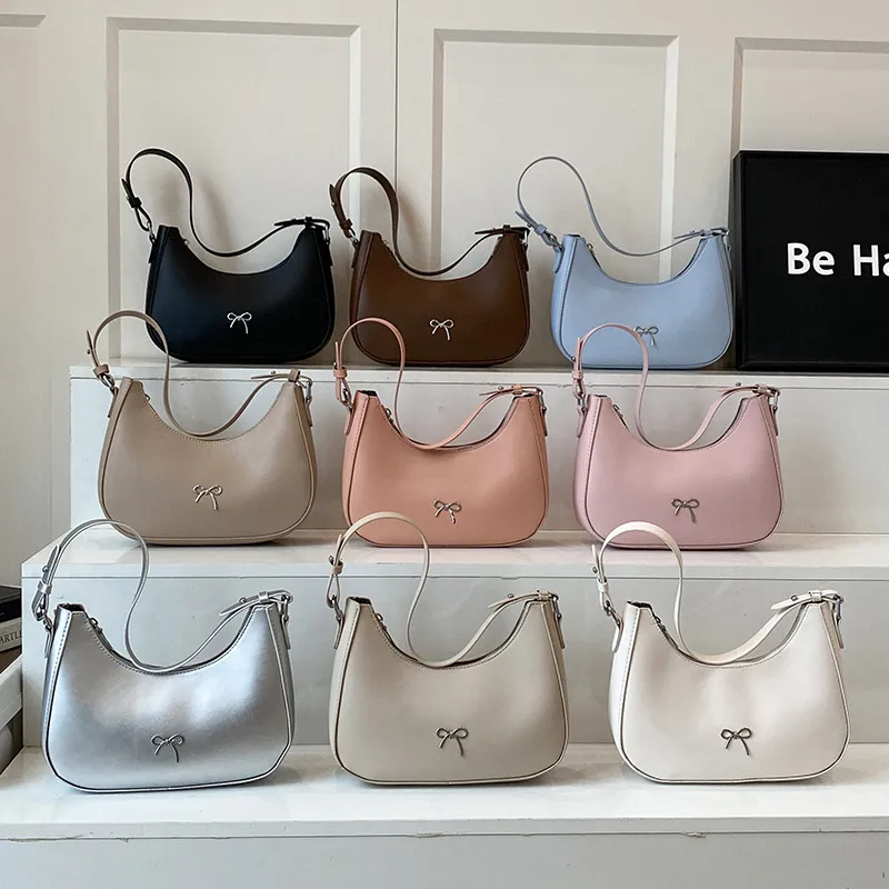 Summer New New Style Simple Shoulder Bag Niche Design Fashion Casual European Style Crescent Moon Bag Trend