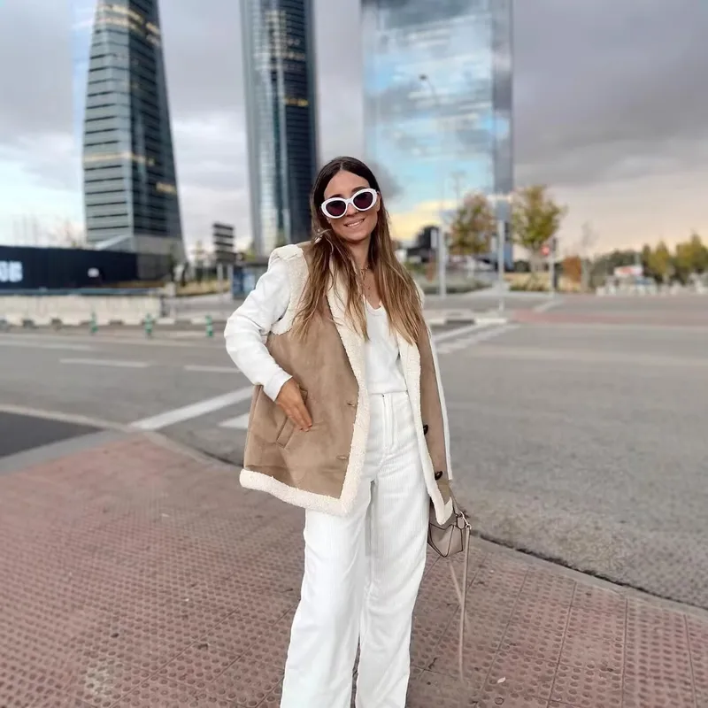 Fashionable Suede Vest For Women European Style All-Match Retro Design Pure Color Zipper Closure Polyester Fabric Regular Fit