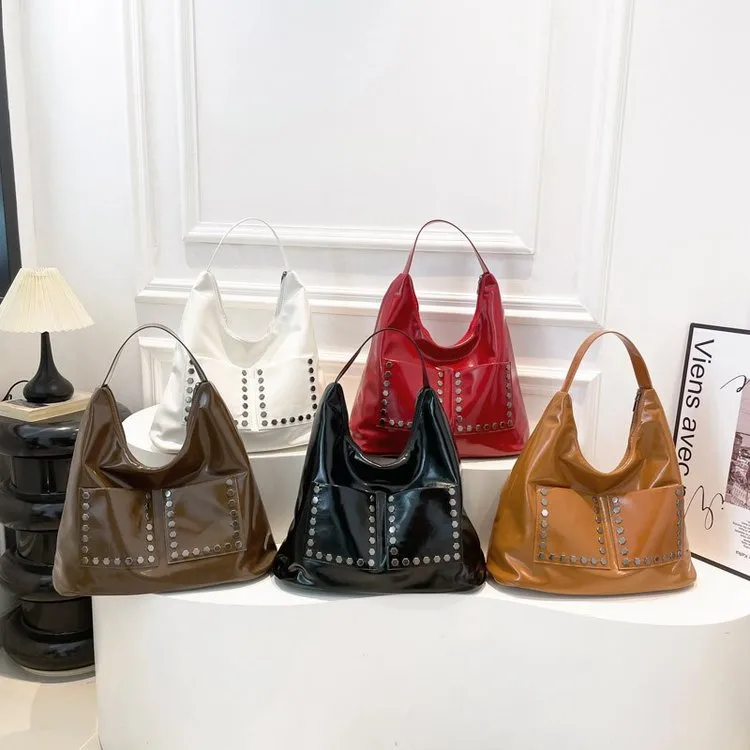 Large Size Retro Oil Leather Rivet Decorated Tote Bag Women's Single Shoulder Bag Casual Pure Color Dumpling Shape Street Style